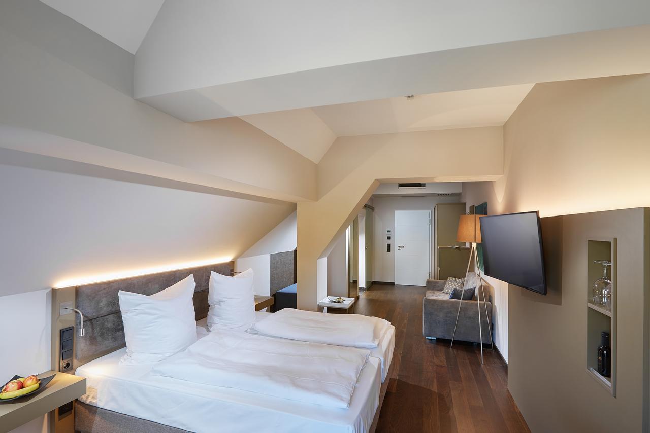 Schloss Reinach 4* Freiburg im Breisgau